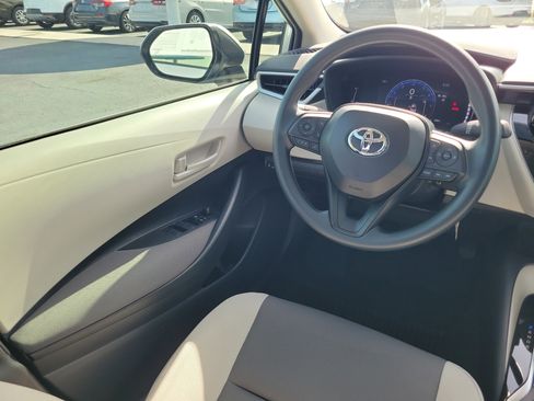 Used 2026 Toyota Corolla LE FWD image 14