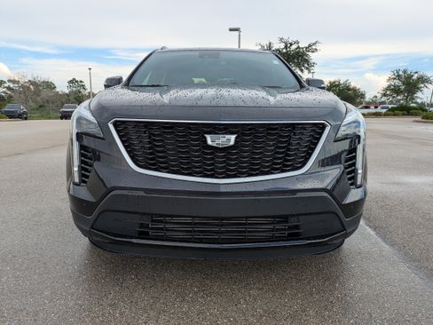 Used 2023 Cadillac XT4 Sport w/ LPO, Onyx Lite Package FWD image 9
