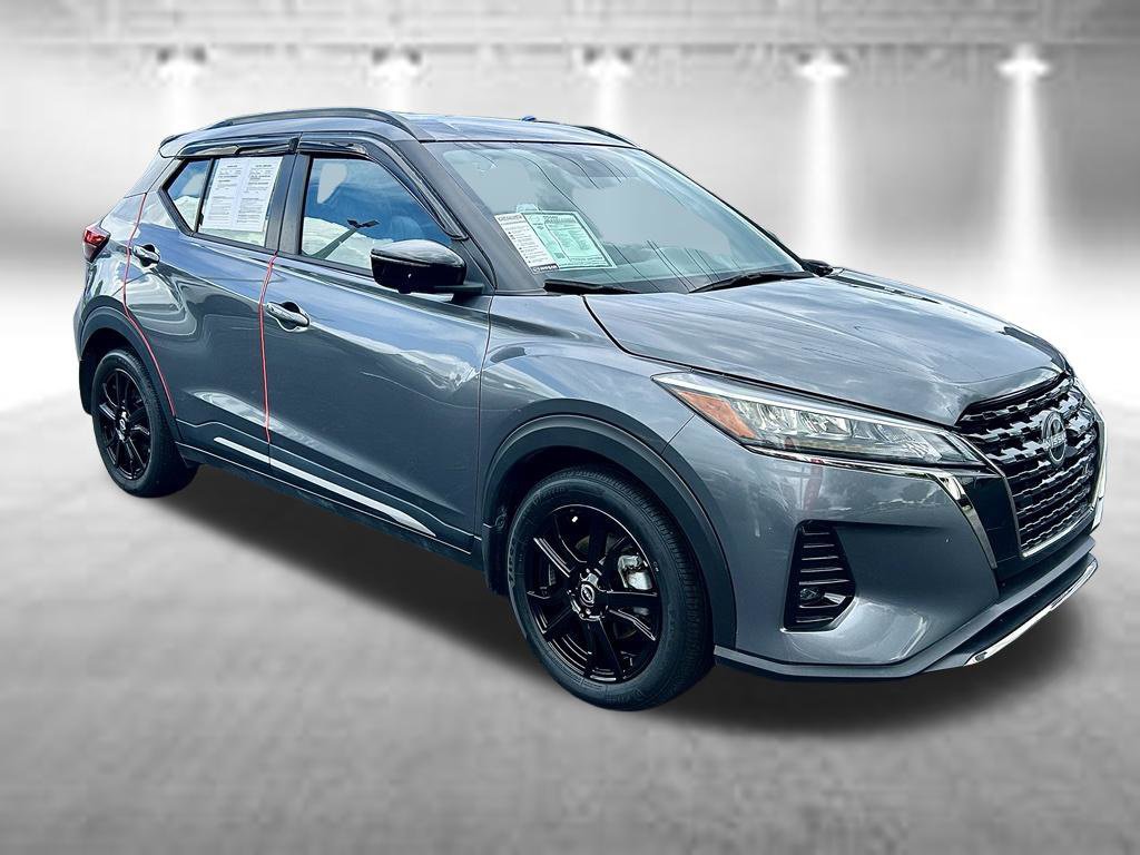 Certified 2024 Nissan Kicks SR w/ SR Premium Package FWD image 3