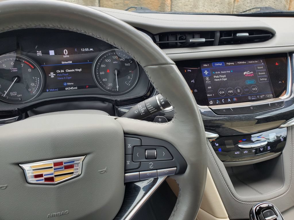 Used 2021 Cadillac XT6 Premium Luxury AWD/4WD image 24
