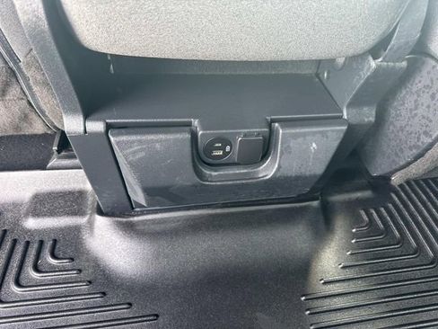 Used 2023 Ford F150 XLT image 17