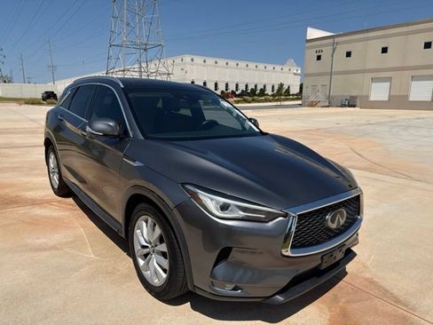 Used 2019 INFINITI QX50 Essential w/ Premium Heat Package AWD/4WD image 3