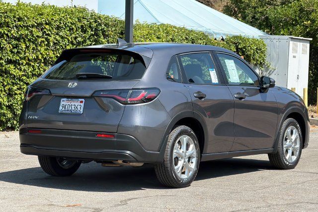 Certified 2024 Honda HR-V LX image 4