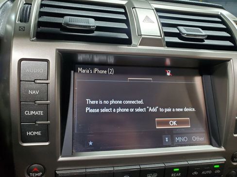 Used 2015 Lexus GX 460 w/ Premium Package image 35