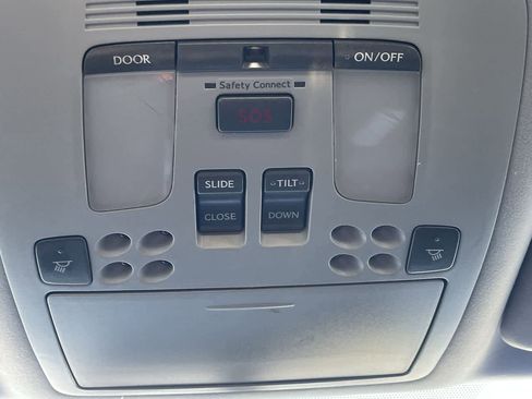 Used 2012 Lexus IS 250 w/ Premium Pkg Value Edition image 27