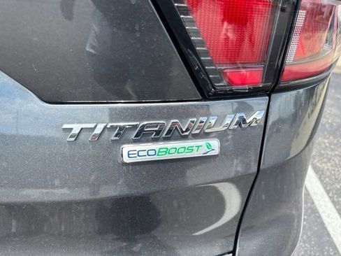 Used 2017 Ford Escape Titanium FWD image 16