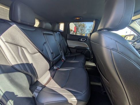 Used 2025 Jeep Compass Limited AWD/4WD image 28