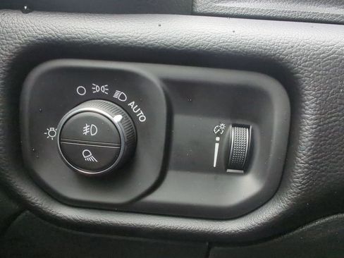 New 2026 RAM 2500 Big Horn AWD/4WD image 32