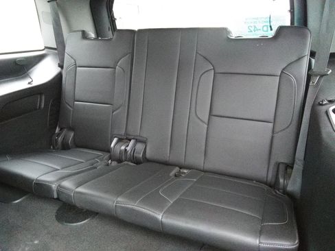 Used 2015 Chevrolet Tahoe LT w/ Luxury Package image 13