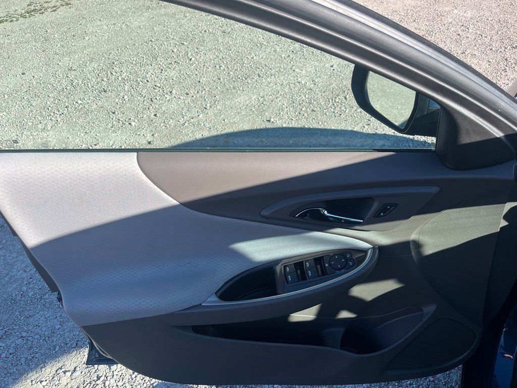 Used 2024 Chevrolet Malibu LS FWD image 14