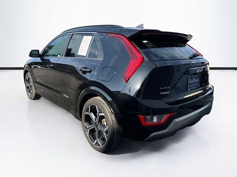 Used 2023 Kia Niro EX Touring image 8