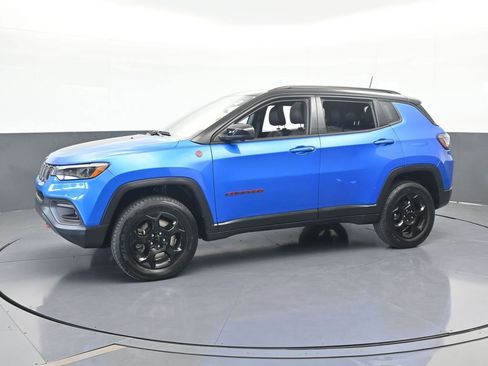 Used 2023 Jeep Compass Trailhawk w/ Trailhawk Elite Group image 2