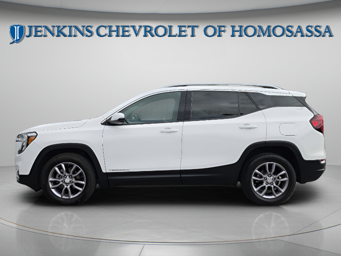 Used 2023 GMC Terrain SLT AWD/4WD image 9