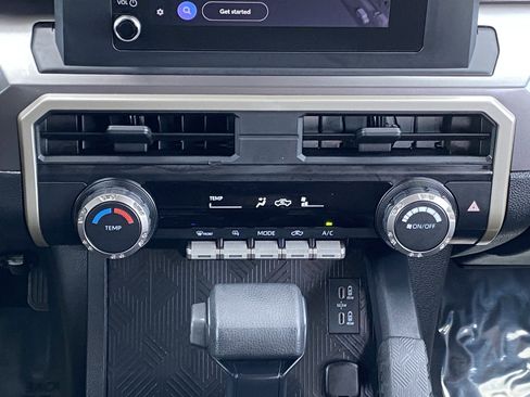 Certified 2024 Toyota Tacoma SR5 AWD/4WD image 15