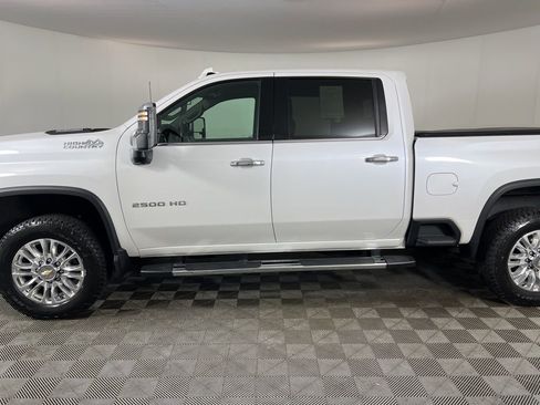 Used 2022 Chevrolet Silverado 2500 High Country w/ Z71 Off-Road Package AWD/4WD image 54