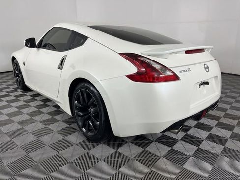 Used 2020 Nissan 370Z Coupe image 7