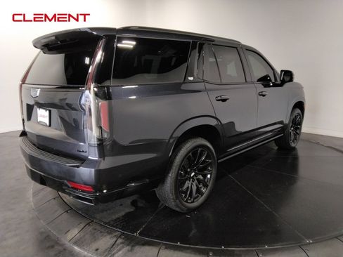 Used 2023 Cadillac Escalade Sport Platinum w/ LPO, ONYX Package image 5