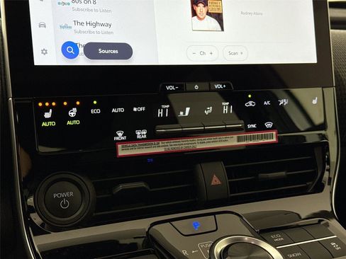 Used 2024 Toyota bZ4X XLE image 25