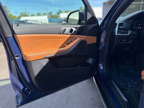 Used 2022 BMW X5 xDrive40i w/ Premium Package image 26