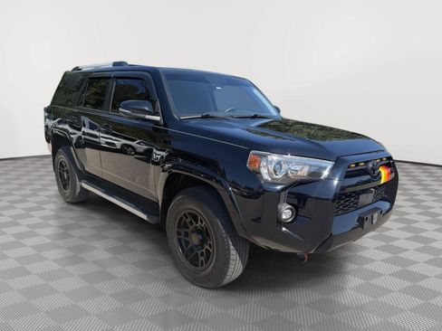Used 2023 Toyota 4Runner SR5 Premium w/ Moonroof Package AWD/4WD image 8
