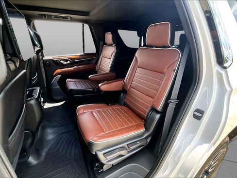 Used 2023 GMC Yukon Denali Ultimate AWD/4WD image 21