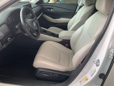 Used 2025 Honda Accord EX-L image 4