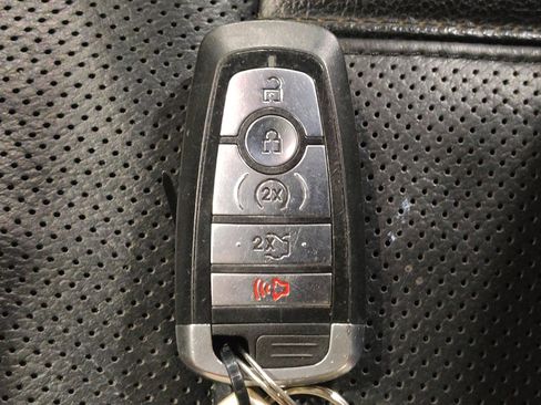 Used 2018 Ford Expedition Limited w/ Equipment Group 302A image 32