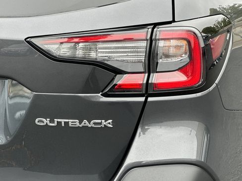 Used 2024 Subaru Outback Premium AWD/4WD image 35