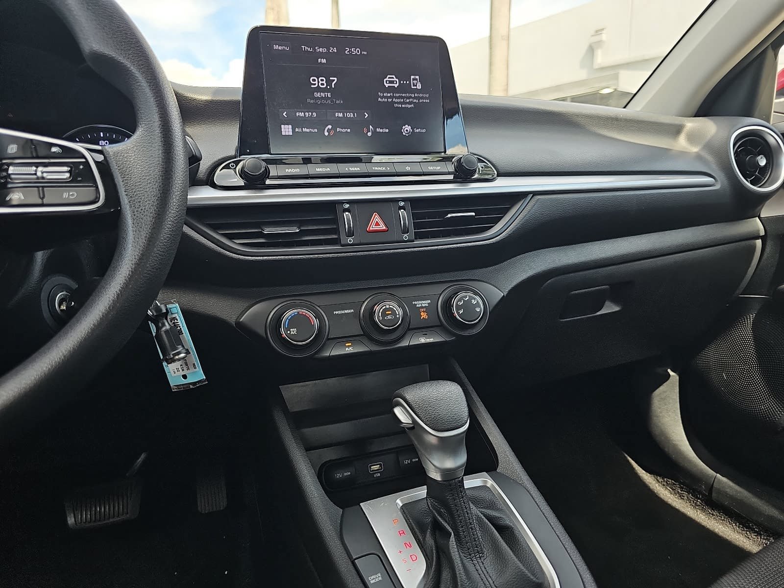 Used 2022 Kia Forte LXS FWD image 19