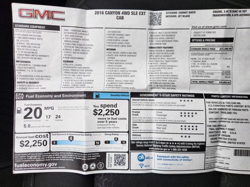 Used 2016 GMC Canyon SLE AWD/4WD image 11