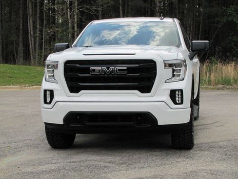 Used 2020 GMC Sierra 1500 Elevation w/ Elevation Value Package image 10