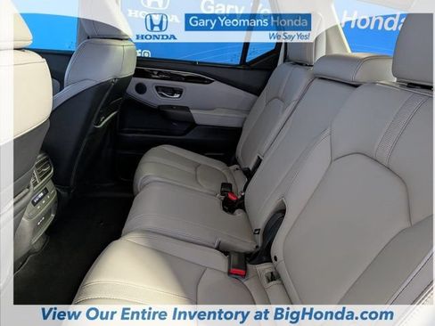 Certified 2024 Honda Pilot Touring image 19
