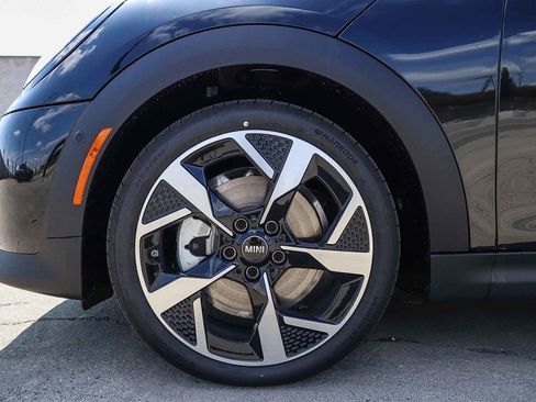 New 2026 MINI Cooper 2-Door Hardtop FWD image 13