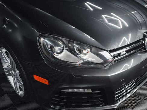 Used 2012 Volkswagen Golf 4-Door image 11