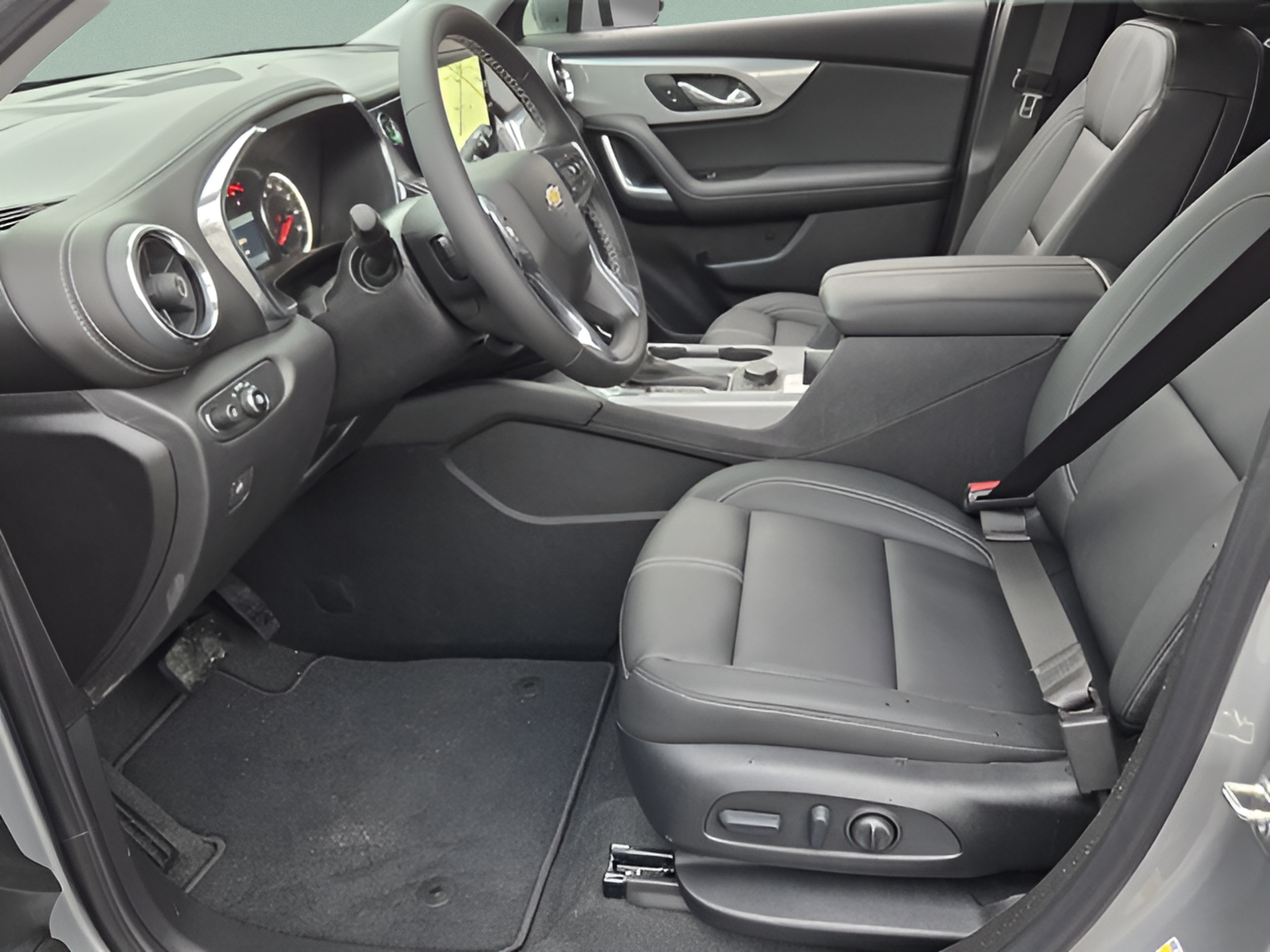 New 2026 Chevrolet Blazer LT w/ Sound & Technology Package FWD image 9