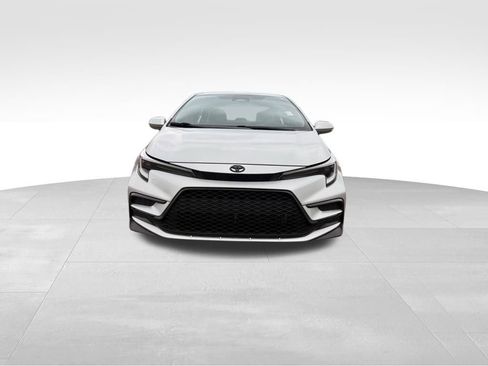 Used 2025 Toyota Corolla SE FWD image 9