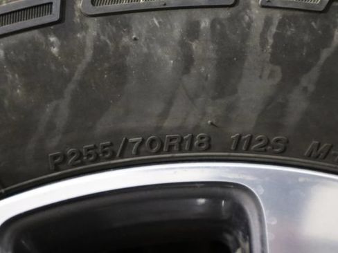 Used 2018 Jeep Wrangler Unlimited Sahara AWD/4WD image 36