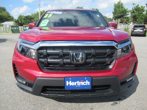 Used 2025 Honda Ridgeline RTL image 2