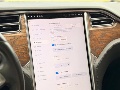 Used 2018 Tesla Model S AWD image 40