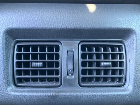 Used 2025 Toyota Camry LE image 23