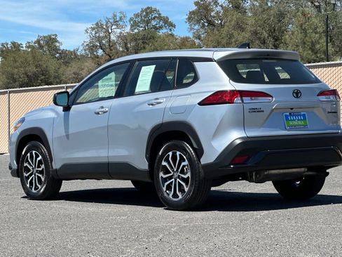 Used 2025 Toyota Corolla Cross AWD Hybrid image 5