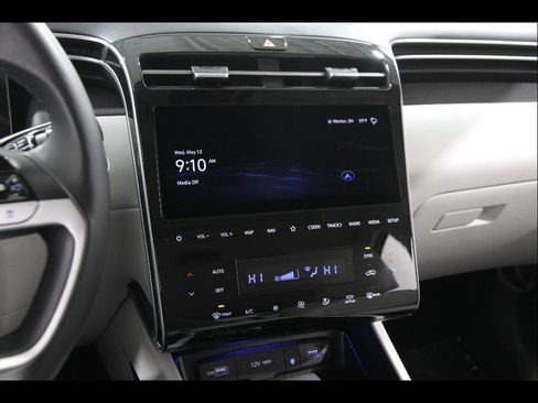 Certified 2024 Hyundai Tucson SEL w/ Convenience Package AWD/4WD image 9