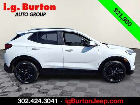 Used 2024 Buick Encore GX Sport Touring FWD image 7