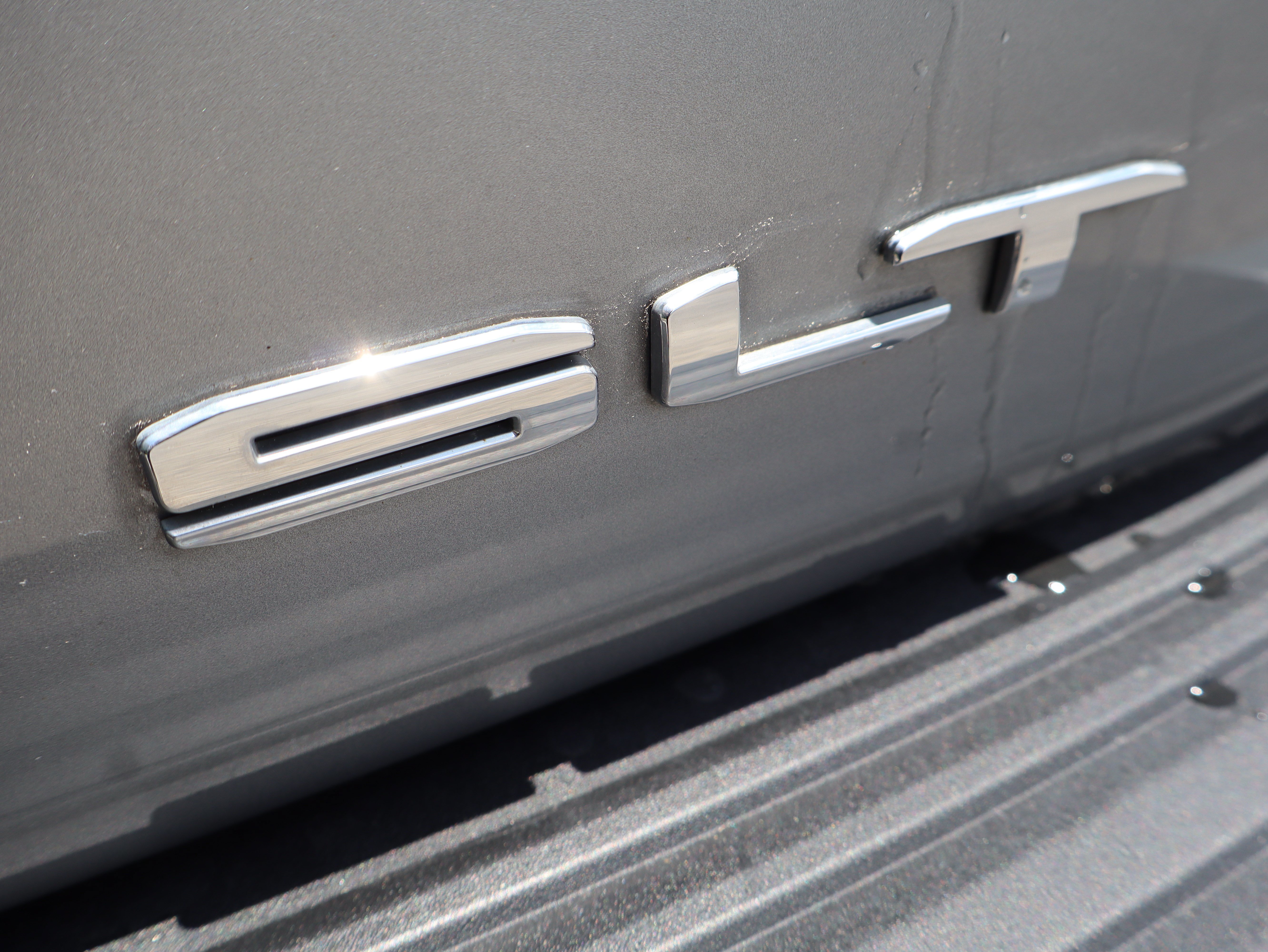 Used 2023 GMC Yukon SLT RWD image 60