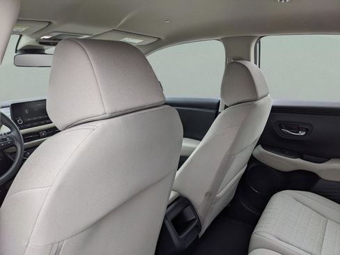 Used 2023 Honda HR-V LX image 14