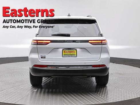 Used 2023 Jeep Grand Cherokee 4WD 4xe image 6