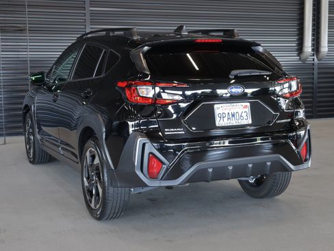 Used 2024 Subaru Crosstrek 2.5i Limited w/ Crosstrek Mirror Package AWD/4WD image 2