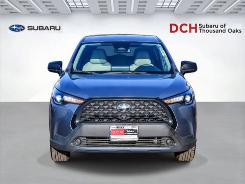 Used 2023 Toyota Corolla Cross L image 2