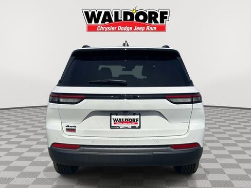 New 2026 Jeep Grand Cherokee Altitude AWD/4WD image 5