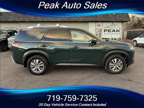 Used 2022 Nissan Pathfinder SL image 8